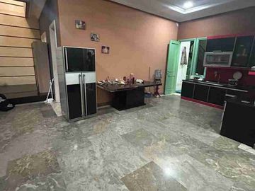 dijual rumah di cempaka putih bagus hadap selatan