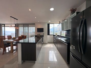 Apartamento Amoblado  en Arriendo en San Lucas, Poblado Medellín Antioquia