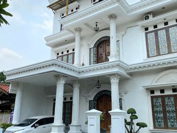 Dijual Rumah Hoek Klasik Modern di Karawaci, Palem Sawit, Tangerang