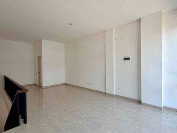 DISEWA CEPAT RUKO BARU SIAP PAKAI WEST VILLAGE DI BSD CITY