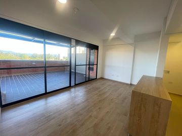 Se arrienda apartamento de 66m²