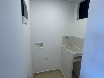 Se arrienda apartamento de 66m²