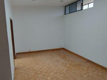 Casa en Renta, Chiluca, Zona Esmeralda, Estado de México