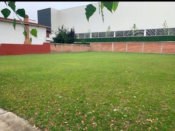 TERRENO EN VENTA EN RESIDENCIAL COUNTRY CLUB METEPEC