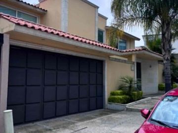 HERMOSA CASA