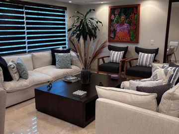 HERMOSA CASA