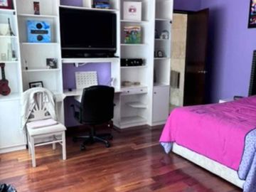 HERMOSA CASA