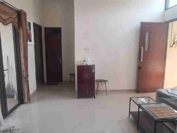 RUMAH HOOK DI CLUSTER EMERALD GARDEN METESEH TEMBALANG SEMARANG
