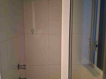 ESTUDIO EN RENTA DE 2 NIVELES, 60MTS2 AMUEBLADO PARA EJECUTIVO