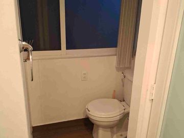 ESTUDIO EN RENTA DE 2 NIVELES, 60MTS2 AMUEBLADO PARA EJECUTIVO