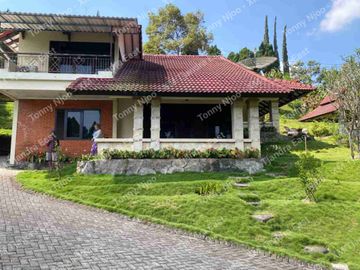 Dijual Murah Villa di Bukit Trawas Garden View Gunung Mojokerto Jawa Timur