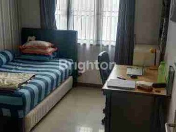 DIJUAL RUMAH SIAP HUNI TANAH BESAR SEMIFURNISH LOKASI WIKA
