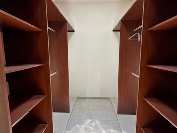 RENTA HERMOSA RESIDENCIA ESTILO HACIENDA EN PRIVADA EN TEMOZÓN NORTE, MÉRIDA YUC.