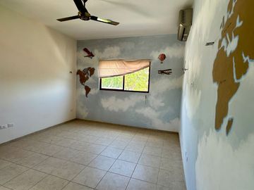 RENTA HERMOSA RESIDENCIA ESTILO HACIENDA EN PRIVADA EN TEMOZÓN NORTE, MÉRIDA YUC.