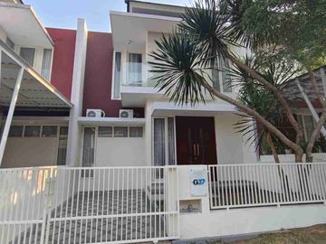 Rumah Full Furnished Lokasi Permata Jingga West Suhat