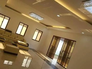 8 bedroom House in Multinational Village for rent