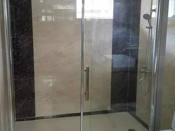 8 bedroom House in Multinational Village for rent