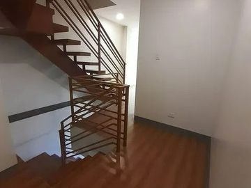 5 bedroom House in Multinational Village for rent