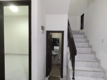 Rumah Cantik 2 Lantai TYPE A (6x11) Furnish di Lavon Tangerang 1KA0002S