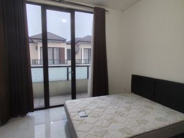 Rumah Cantik 2 Lantai TYPE A (6x11) Furnish di Lavon Tangerang 1KA0002S