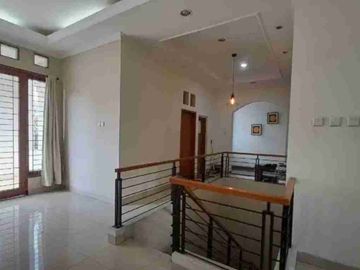 rumah terawat minimalis cigadung dago bandung utara