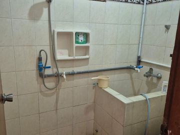 Sewa Rumah Fully Furnished Nyaman & Strategis di Jl. Permata Fajar Indah Colomadu Karanganyar