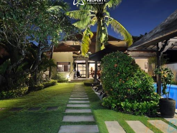 LUXURY VILLA FOR SALE*  *SEMINYAK – BALI*