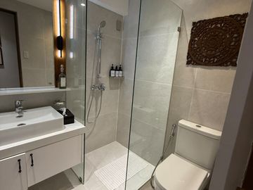 497 sqm 4BR House and Lot for Sale in White Plains, Quezon City Near Katipunan, Greenhills, Ortigas, Eastwood & Libis