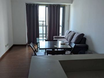 FOR SALE / LEASE: 1-Bedroom Flat in Shang Salcedo Place, Makati City