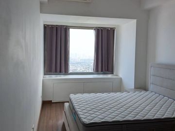 FOR SALE / LEASE: 1-Bedroom Flat in Shang Salcedo Place, Makati City