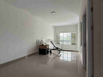 Di Jual Rumah 2Lt Furnish Di Harapan Indah Bekasi