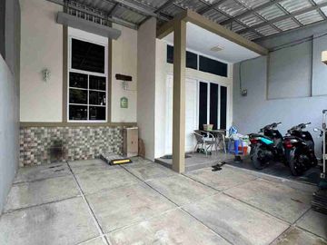 Di Jual Rumah 2Lt Furnish Di Harapan Indah Bekasi