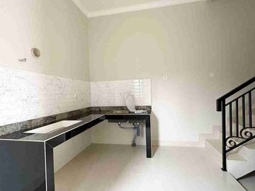 RUMAH EXCLUSIVE PALING DI CARI DI KRAMAT JATI, JAKTIM