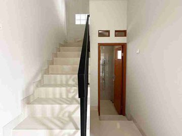 RUMAH EXCLUSIVE PALING DI CARI DI KRAMAT JATI, JAKTIM