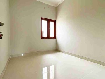 RUMAH EXCLUSIVE PALING DI CARI DI KRAMAT JATI, JAKTIM