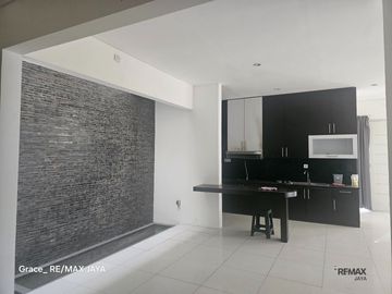 Rumah Modern 3+1 Bedroom Dijual, di Area Denpasar Selatan