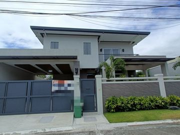 Spacious House and Lot for Sale in BF Homes Paranaque near SM BF-MD