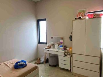 Rumah 3 Lantai Siap Huni Full Furnish SHM