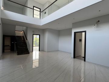 dijual rumah somerset citraland surabaya
