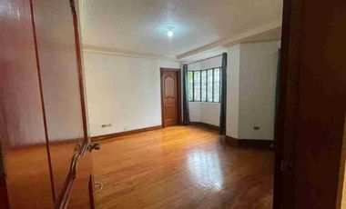 Alabang Hills Well Maintained House With Swimming Pool