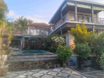 For Rent: Villa Arete