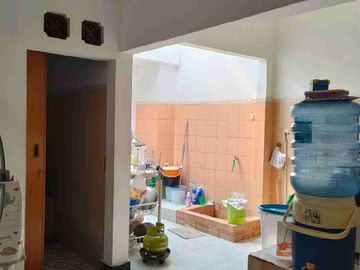 Jual Rumah Tengah Kota Di Sadewa Semarang