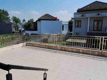 Rumah Mewah di Cluster Elite Palagan - Is