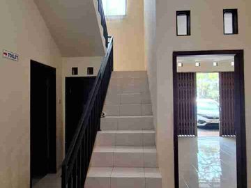 Rumah Mewah di Cluster Elite Palagan - Is