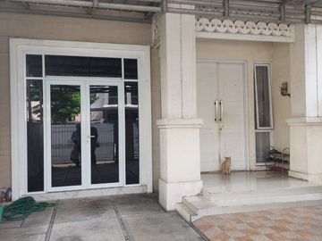 Rumah Dekat Akses Tol di Jalan Boulevard Banjar Wijaya
