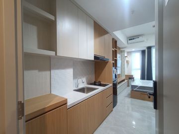 Unit Studio! Apartemen Bella, Pakuwon City - Full Furnished, View City