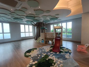 Unit Studio! Apartemen Bella, Pakuwon City - Full Furnished, View City