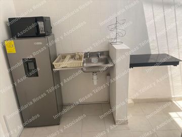 Departamento amueblado para UNA SOLA persona en Renta frente al parque Ecológico,Puebla