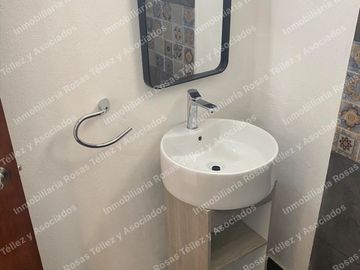 Departamento amueblado para UNA SOLA persona en Renta frente al parque Ecológico,Puebla