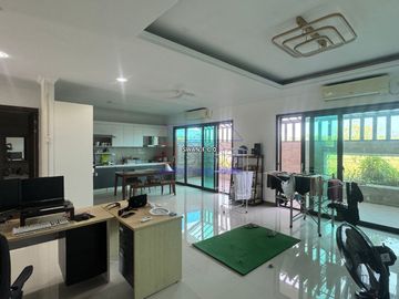 Rumah The Home Golf View at Southlink Full Furnished Siap Huni